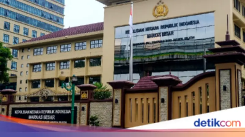 Rotasi Polri: Irjen Pipit Jabat Kapolda Jabar, Brigjen Arief Kapolda Malut