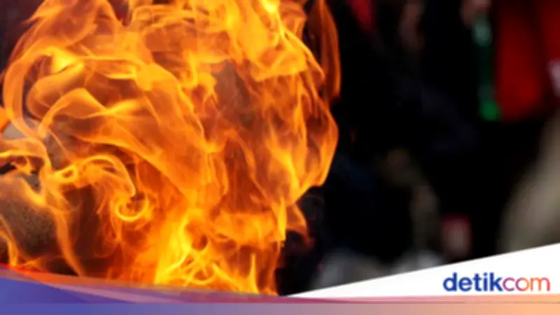 Rumah di Tanjung Barat Jaksel Kebakaran, Satu Orang Tewas