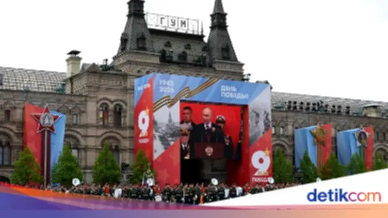 Rusia Tidak Pamerkan Alat Militer Canggih di Hari Kemenangan