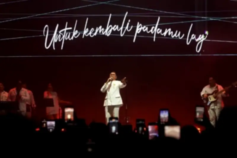 Sammy Simorangkir Sukses Gelar Konser 20 Tahun Karier di Tennis Indoor Senayan