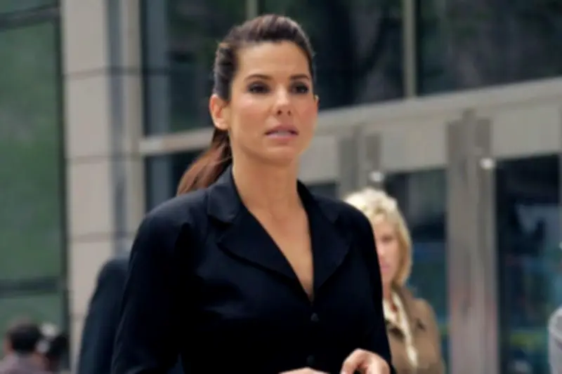 Sandra Bullock Rayakan Hari Ibu dengan Foto Langka Bersama Kedua Anak Angkatnya