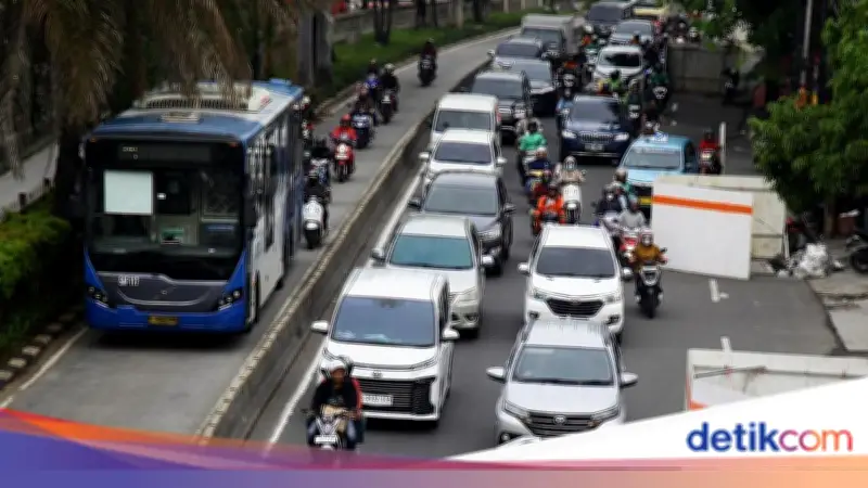 Satu Lajur Jalan Daan Mogot Ditutup untuk Proyek Pompa Air hingga Agustus 2027