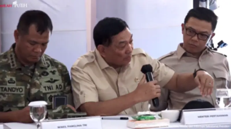 Sjafrie Cerita Menteri Perang AS Minta Izin Lintas Udara RI