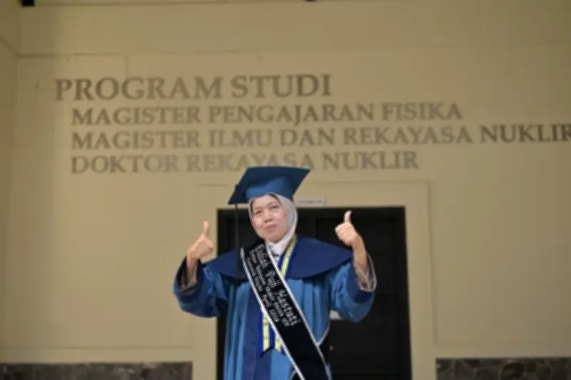 Sosok Endiah, Raih Gelar Doktor Rekayasa Nuklir ITB pada Usia 62 Tahun