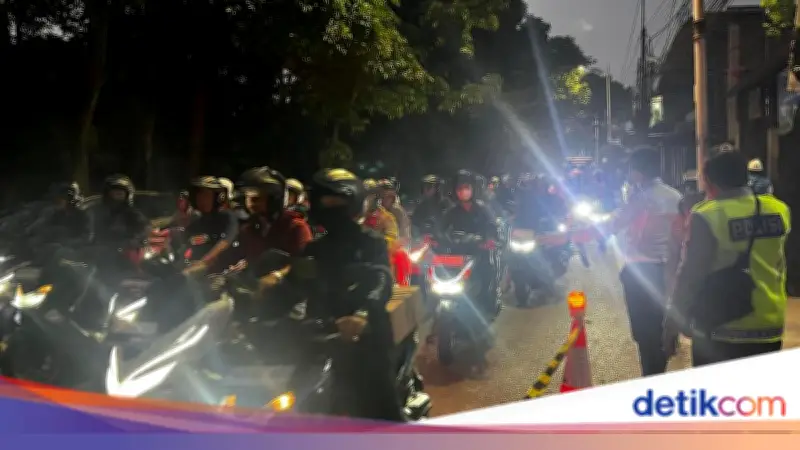 Sudin SDA Jaksel Minta Maaf Perbaikan Jalan Amblas Lenteng Agung Macet
