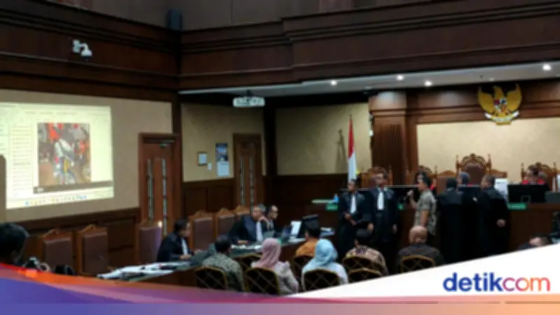 Sultan Kemnaker Serahkan Surat 4 Ducati dan Nissan GT-R, Ada yang Tanpa BPKB
