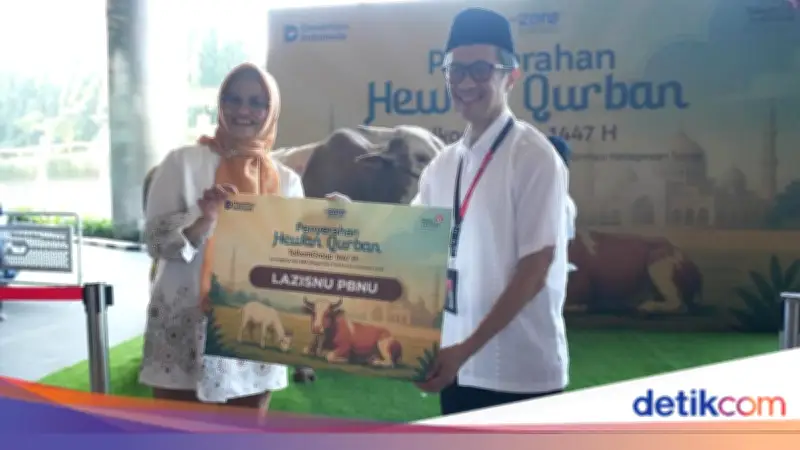 TelkomGroup Salurkan 910 Hewan Kurban ke Masyarakat di Seluruh Indonesia
