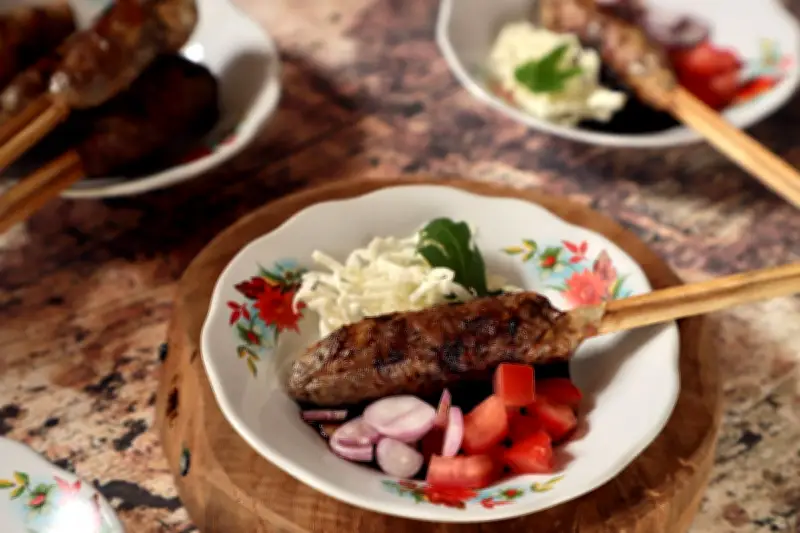 Tips Sehat Konsumsi Daging Idul Adha untuk Cegah Kolesterol
