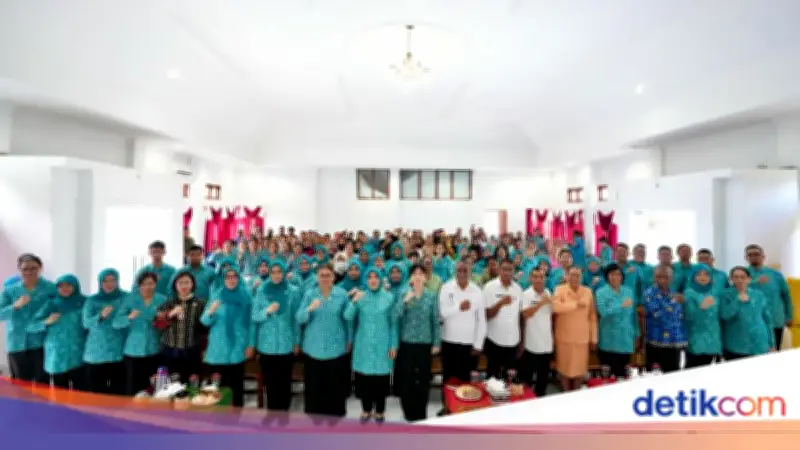 Tri Tito Karnavian Tekankan Pola Asuh dan Gizi Anak di Alor