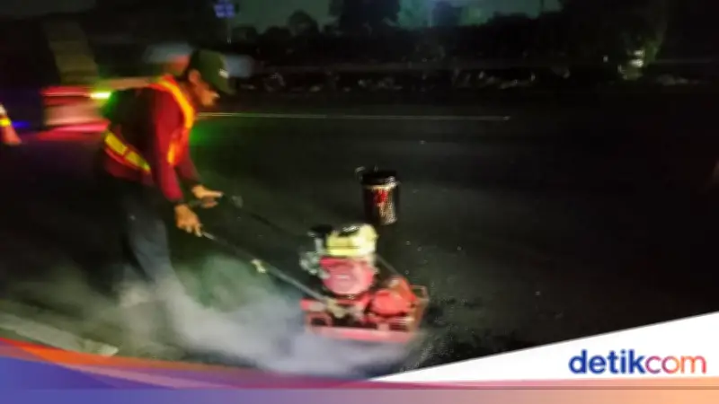 Viral Mobil Pecah Ban Massal di Tol Jagorawi, Ini Penjelasan Jasa Marga