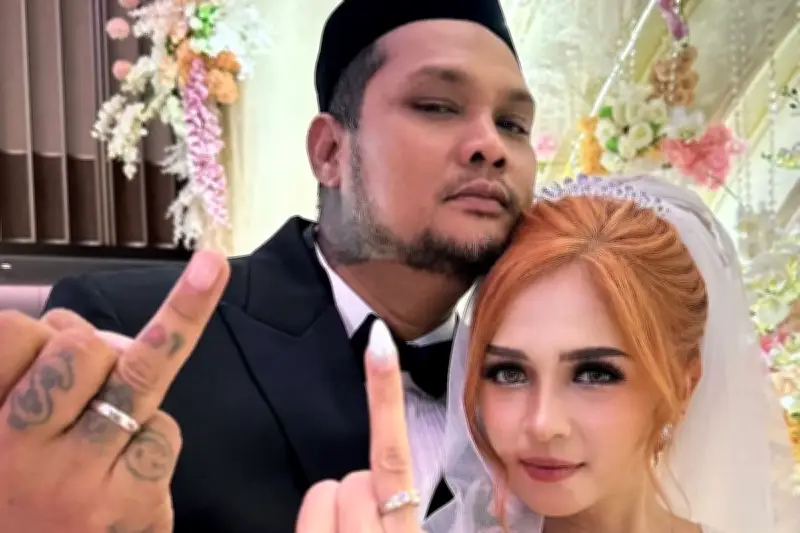 Virgoun Dikaruniai Anak Pertama dari Pernikahan dengan Lindi Fitriyana
