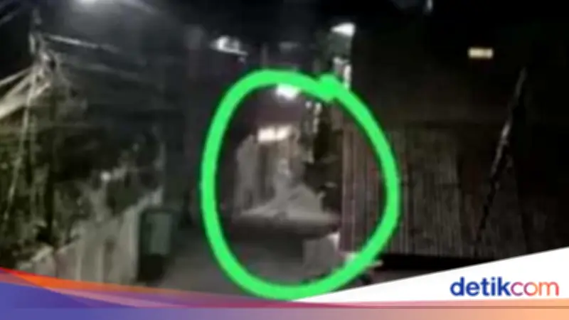 Warga Patroli, Kabar 'Pocong' di Cipondoh Tangerang Dipastikan Hoax