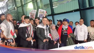 9 WNI Ditangkap Israel Tiba di RI, Menlu: Selamat Berkumpul dengan Keluarga