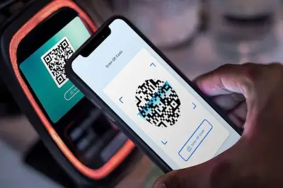 Anak Sekolah Ramai Top Up Dompet Digital, Toko Kelontong di Sragen Kewalahan