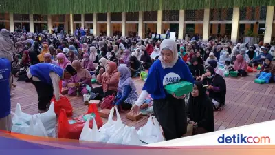 AQUA Terima Penghargaan dari Masjid Istiqlal atas Dukungan Program Ramadan Hijau