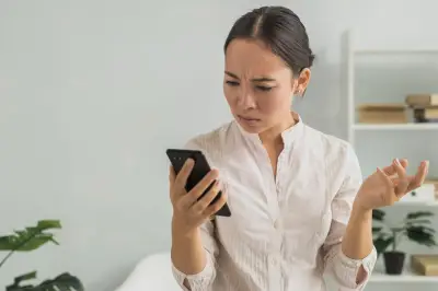 Fenomena Phubbing: Saat Gawai Mengabaikan Anak, Dampak dan Solusinya