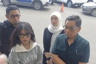 Fuji Serahkan Bukti Tambahan Kasus Dugaan Penggelapan oleh Mantan Admin