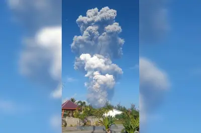 Gunung Dukono Meletus, Dua Pendaki Singapura dan Satu WNI Tewas
