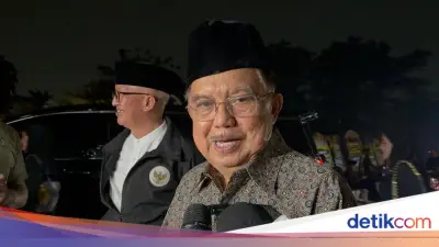 JK Melayat ke Rumah Duka Ryamizard, Kenang Peran Penting di Tsunami Aceh