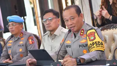 Kapolda Metro Jaya Resmi Sandang Bintang Tiga, Setara Pangdam