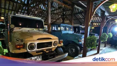 KPK Geledah Rumah Bupati Ponorogo Sugiri, Sita 4 Mobil Mewah