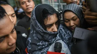 KPK Sita 5 Jam Tangan Mewah dari Rumah Bupati Pekalongan Fadia Arafiq