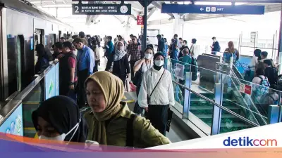 Operasional MRT Lebak Bulus Kembali Normal Setelah Kepadatan