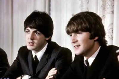 Paul McCartney Ungkap Alasan Tolak Selfie dengan Penggemar