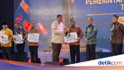 Pemprov Sulsel Raih Penghargaan Creative Financing Terbaik 1