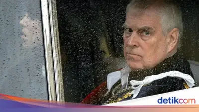 Polisi Inggris Tangkap Pria Todongkan Sajam ke Pangeran Andrew