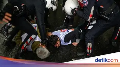 Polisi Turki Tembakkan Gas Air Mata dan Tangkap Puluhan Demonstran di Hari Buruh