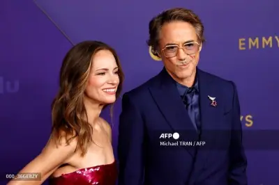 Robert Downey Jr. Bicara Film Sherlock Holmes 3, Keputusan di Tangan Istri