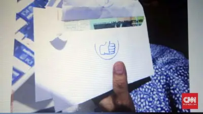 Saksi: Bos Blueray Beri Amplop Berkode 1, 2, 3 ke Ditjen Bea Cukai