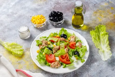 Salad Camilan Segar Saat Panas yang Bantu Detoksifikasi Tubuh