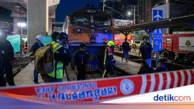 Tabrakan Kereta Barang dan Bus di Bangkok Tewaskan 8 Orang