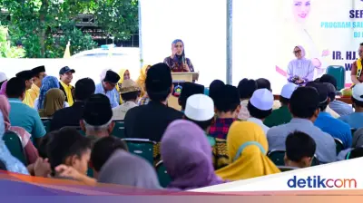 Wakil Ketua DPR RI Serahkan Bantuan Irigasi untuk Petani di Lombok NTB
