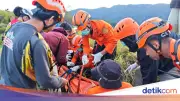 5 Pendaki Tersambar Petir di Gunung Monrolo, 1 Tewas