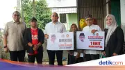 Andre Rosiade Berangkatkan Umrah Penarik Becak Sampah di Parupuk Tabing