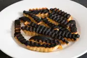 Benarkah Makanan Gosong Berisiko Sebabkan Kanker? Ini Faktanya