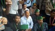 Demo Hardiknas: Wamendiktisaintek Dibantah Mahasiswa Soal Isu Penutupan Prodi