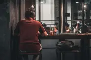Dulu Canggung Makan Sendirian, Kini Jadi Tren Gaya Hidup Modern