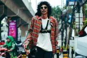 Enau Lunasi Nazar dengan Berjalan Kaki dari Ciputat ke Rawamangun