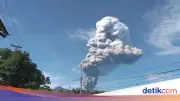 Gunung Dukono Meletus, Kolom Abu Capai 10 Kilometer