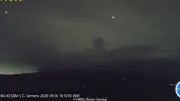 Gunung Semeru Erupsi Dua Kali Sabtu Malam, Tinggi Letusan 1.000 Meter
