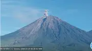 Gunung Semeru Erupsi Pagi Ini, Tinggi Letusan Capai 900 Meter