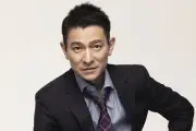 Jackie Chan Jadi Aktor Hong Kong Terkaya, Kekayaan Rp 7 Triliun