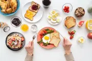 Kenapa Kita Makan 3 Kali Sehari? Ini Sejarah Tradisi Tersebut