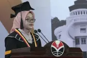 Kiat Wisudawan Terbaik UPI: Belajar Minimal 10 Menit Tiap Hari