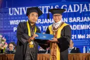Kisah Siham, Wisudawan Autisme UGM yang Sukses Kembangkan Peternakan Domba