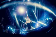 Konser ONE OK ROCK Jakarta 2026: Taka Ungkap Kekacauan Dunia Lewat Lagu Delusion:All